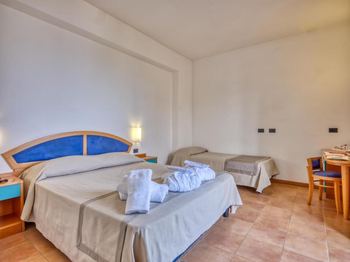 Hotel Antares Letojanni Εξωτερικό φωτογραφία