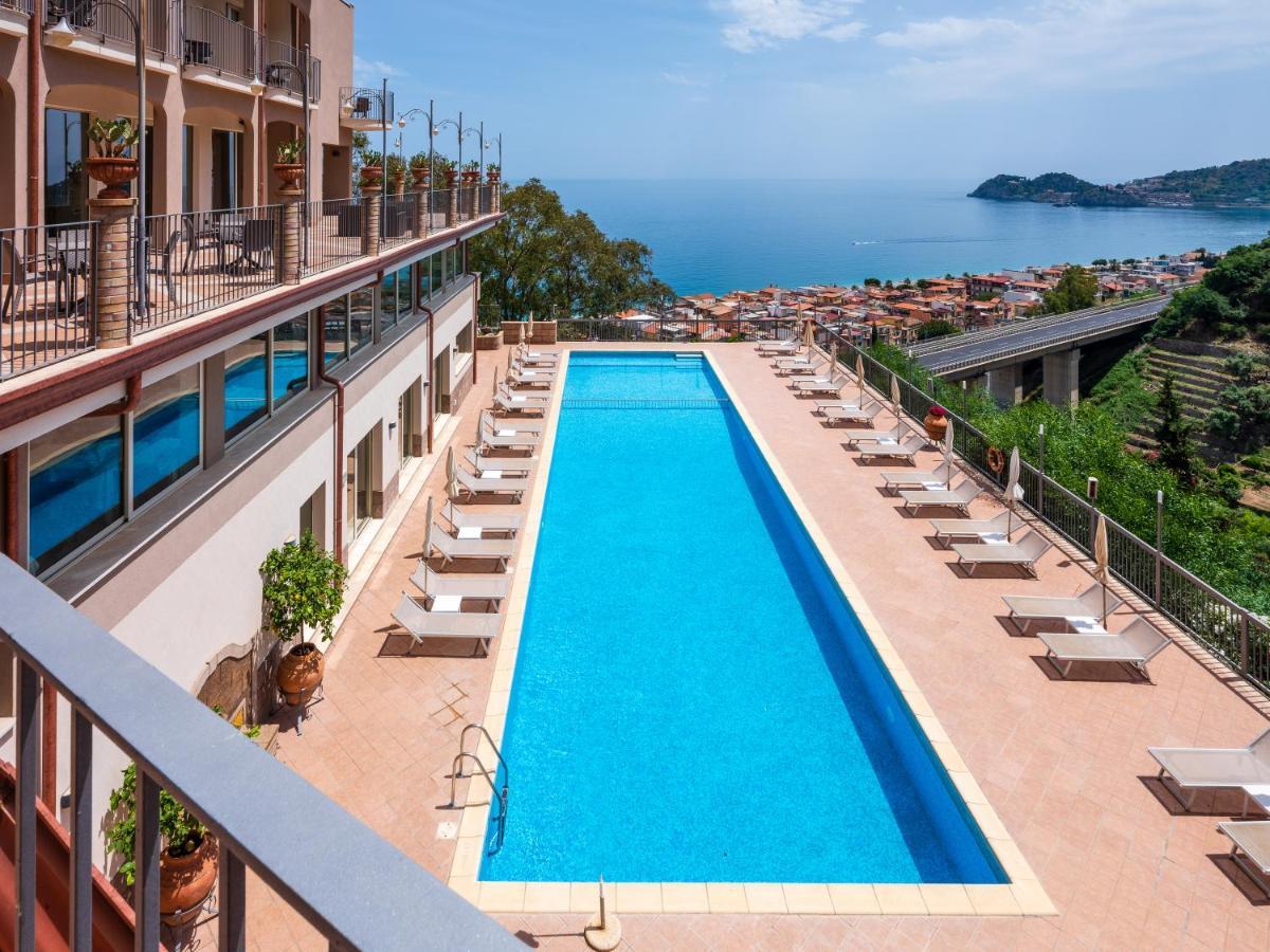 Hotel Antares Letojanni Εξωτερικό φωτογραφία
