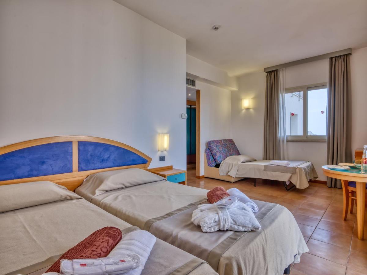 Hotel Antares Letojanni Εξωτερικό φωτογραφία