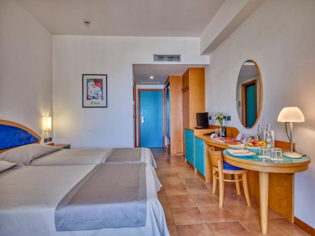 Hotel Antares Letojanni Εξωτερικό φωτογραφία