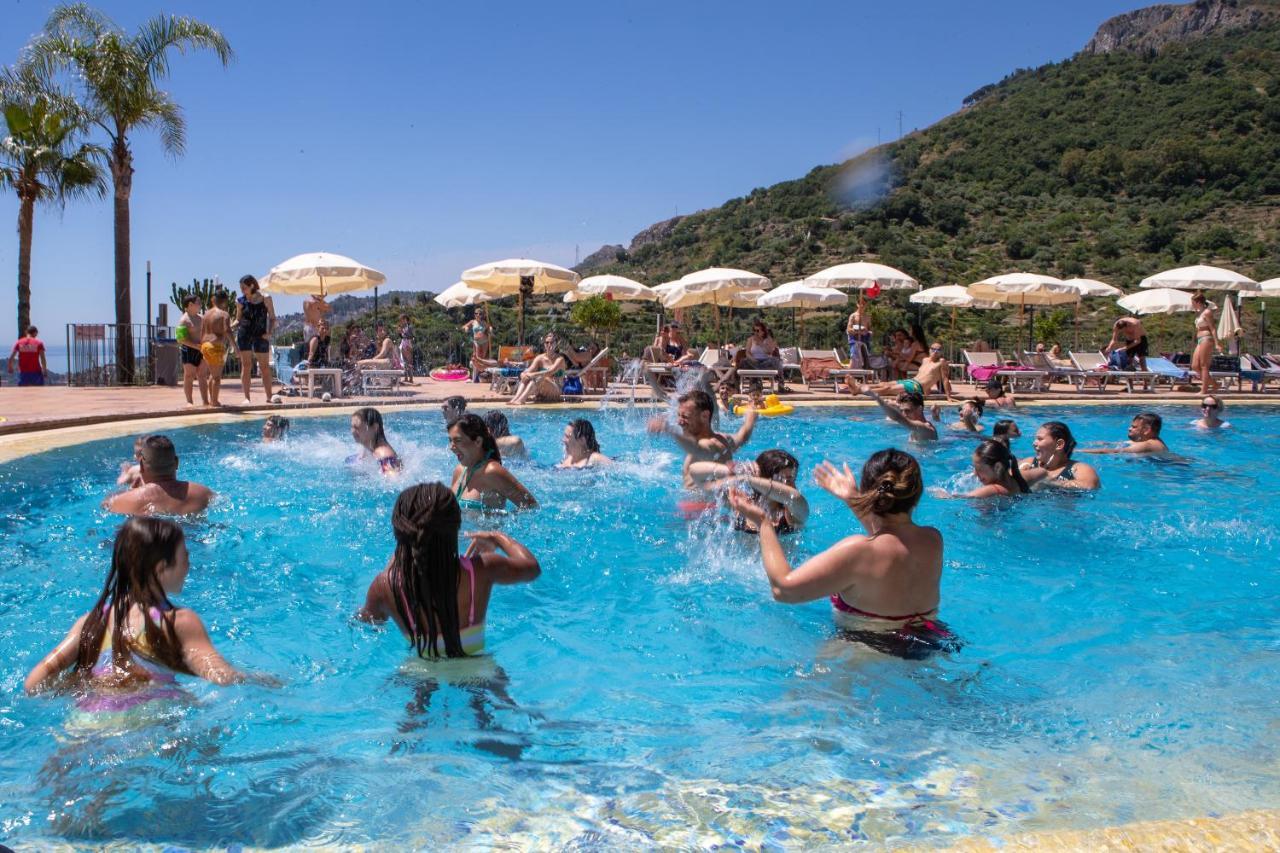 Hotel Antares Letojanni Εξωτερικό φωτογραφία