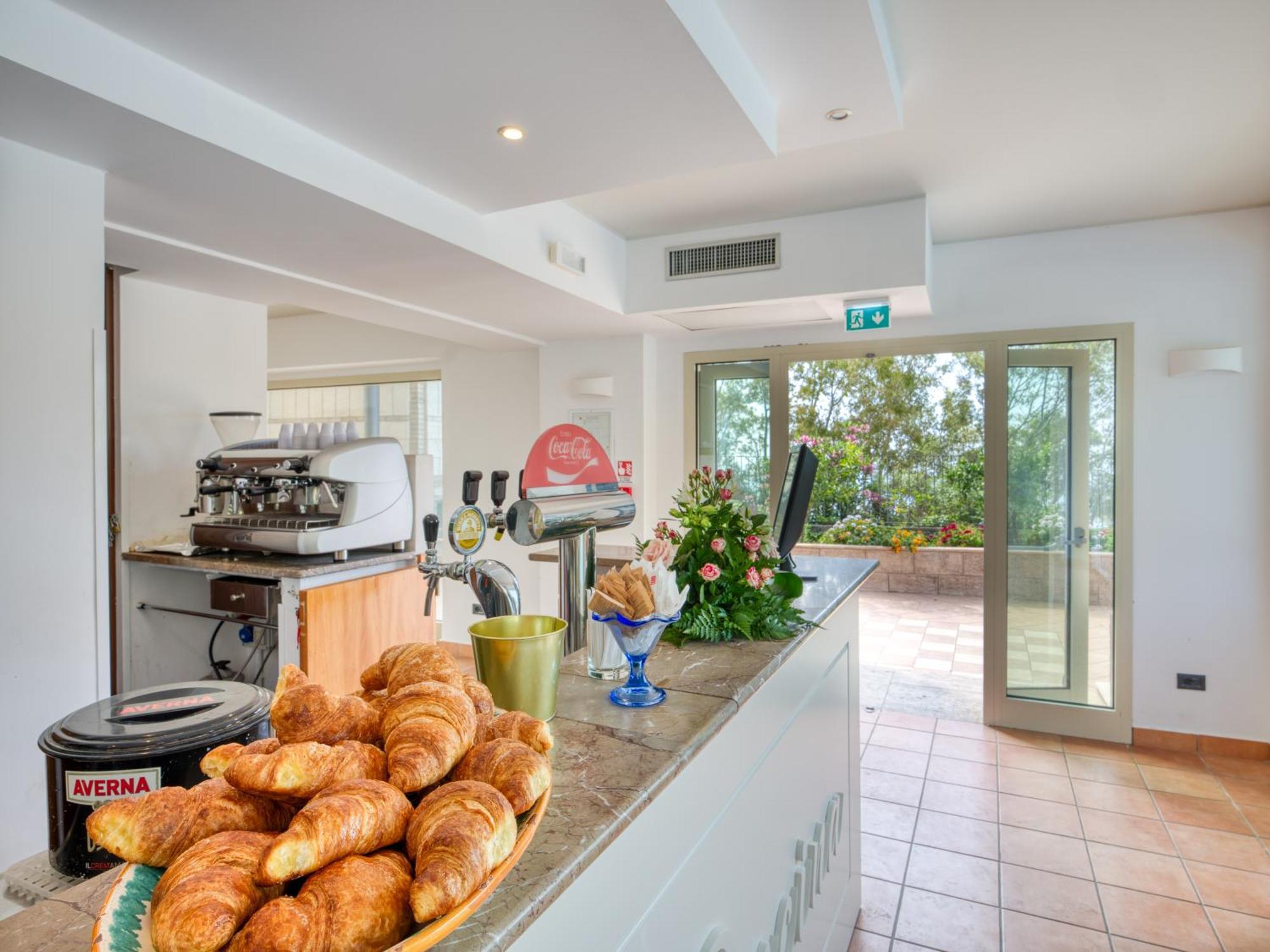 Hotel Antares Letojanni Εξωτερικό φωτογραφία