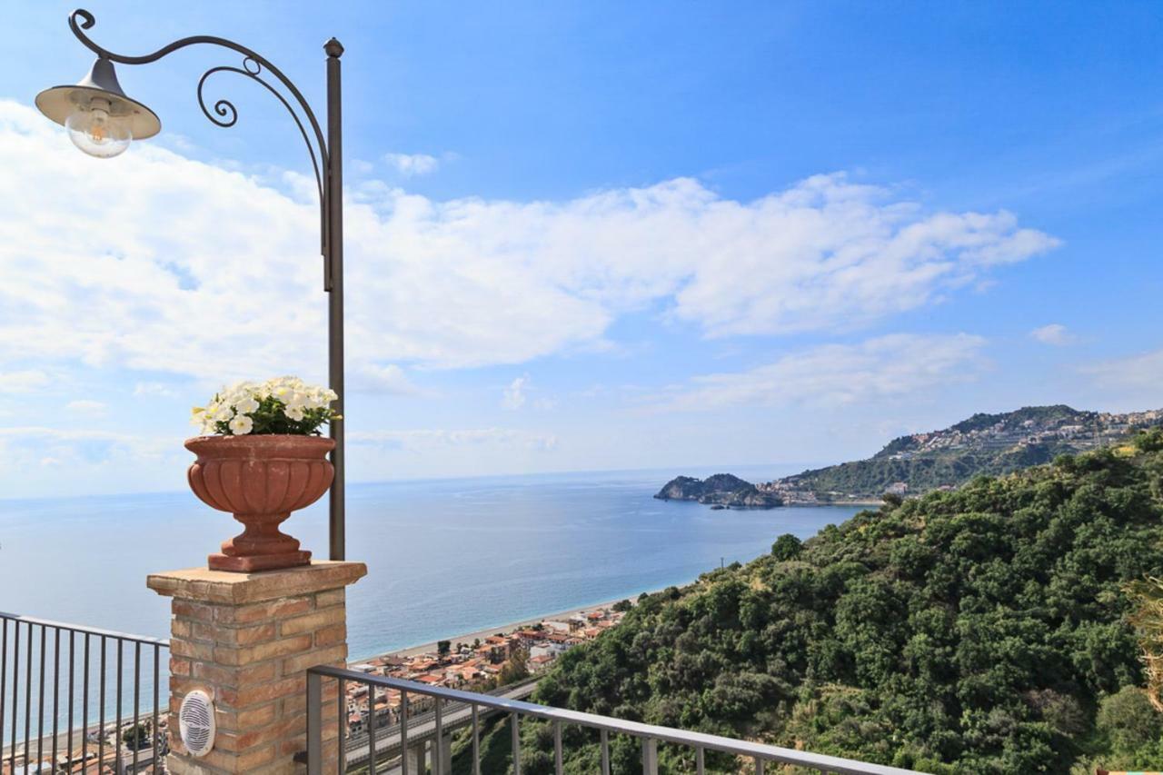 Hotel Antares Letojanni Εξωτερικό φωτογραφία