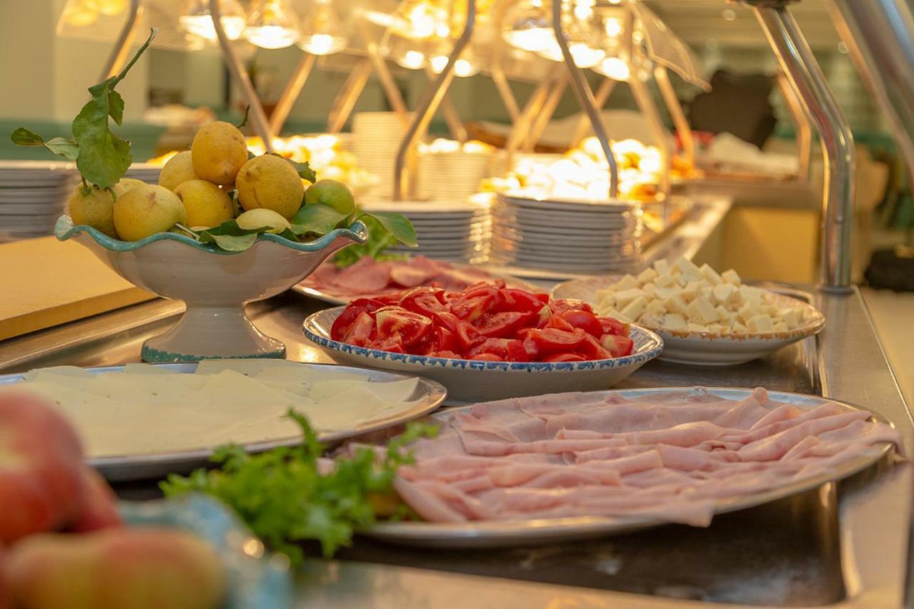 Hotel Antares Letojanni Εξωτερικό φωτογραφία